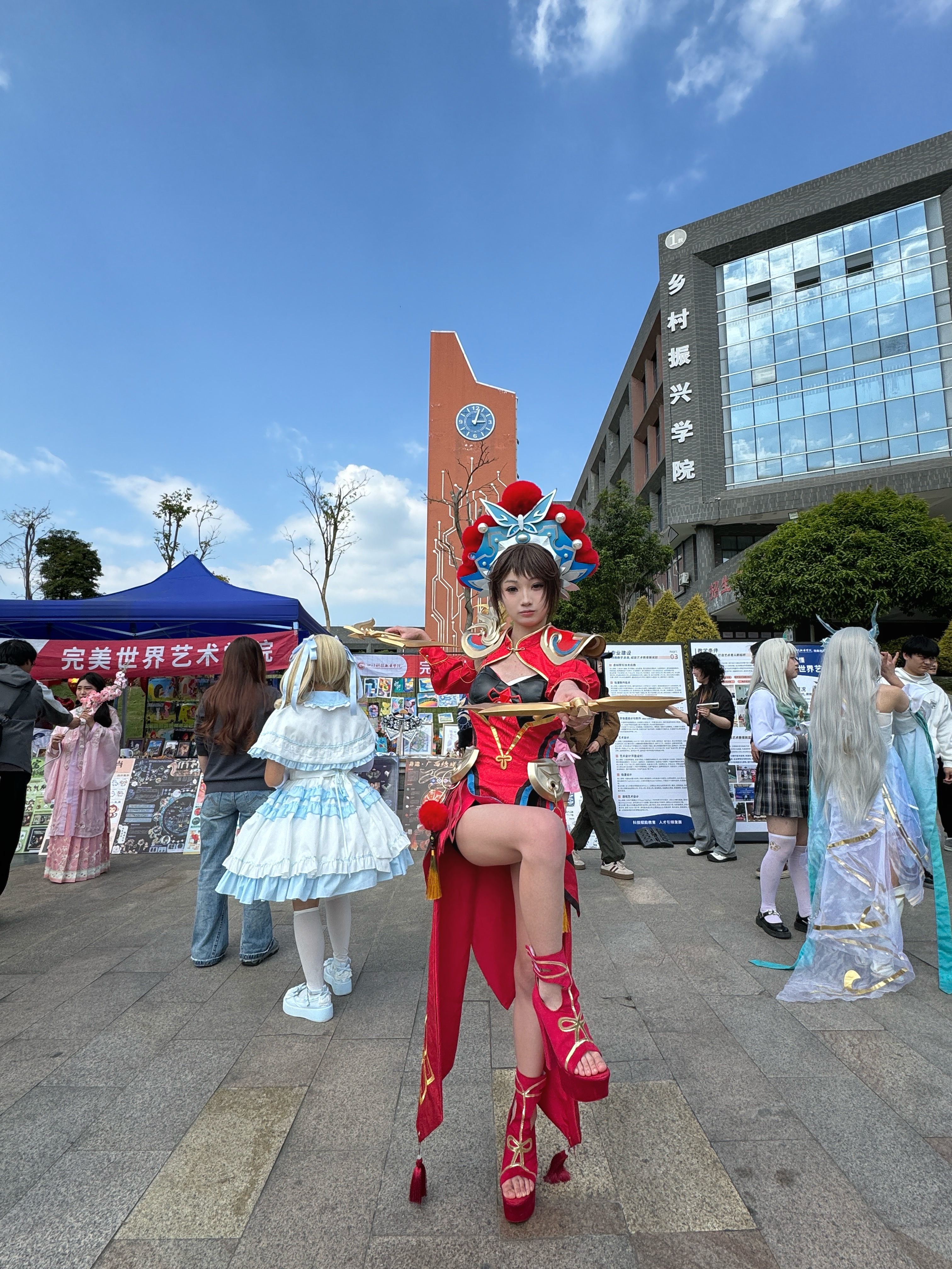 次元集结,青春绽放!川科第二届二次元漫展游园会超燃落幕(图14) 次元集结,青春绽放!川科第二届二次元漫展游园会超燃落幕(图14)